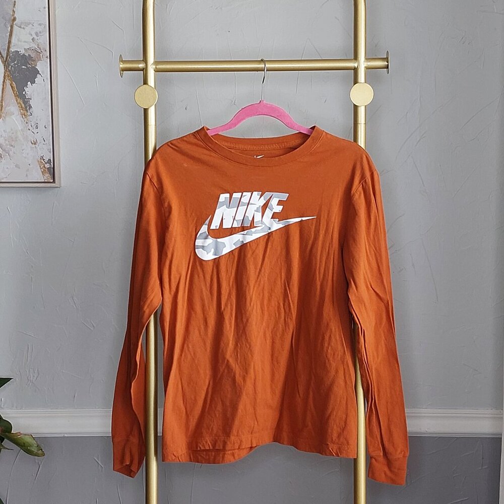 Nike Sportswear Men's Long-Sleeve T-Shirt Burnt Orange